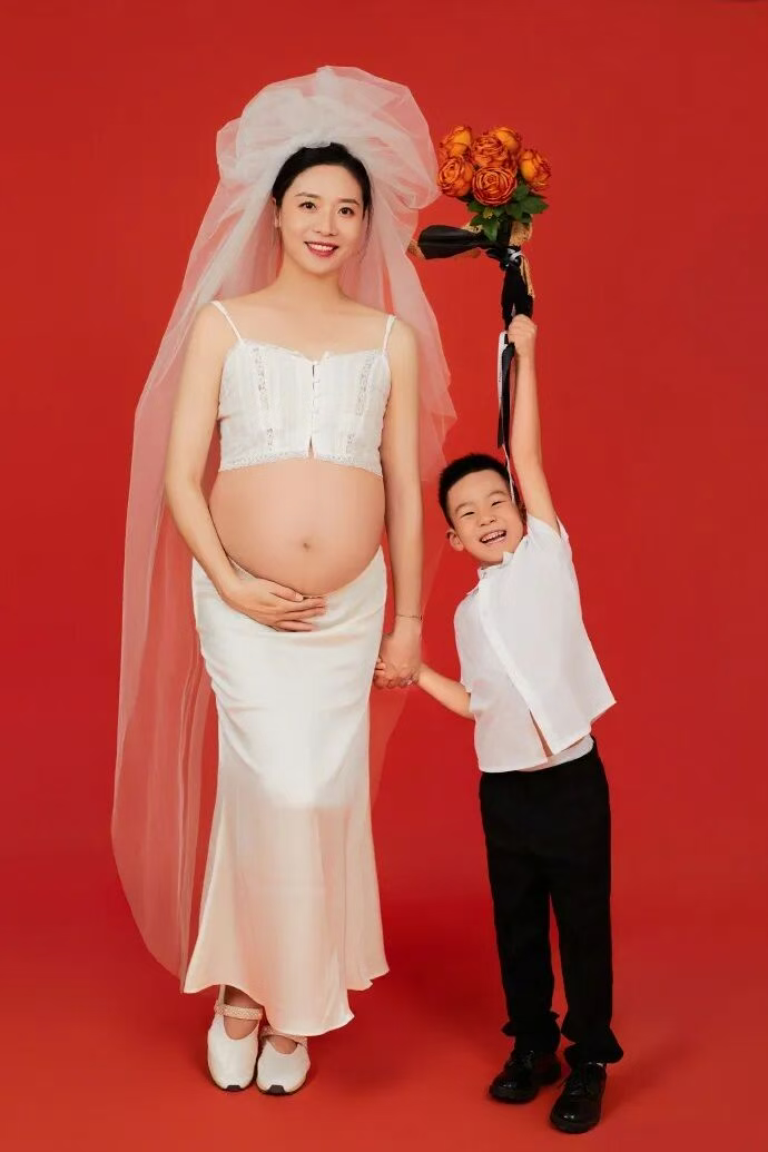 继续被温暖, 在魏秋月分