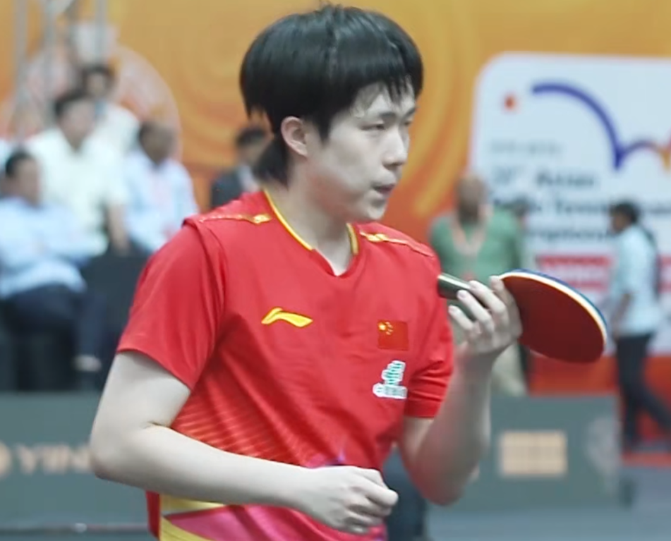 决赛中以绝, 无疑问以实, 卫冕冠军的