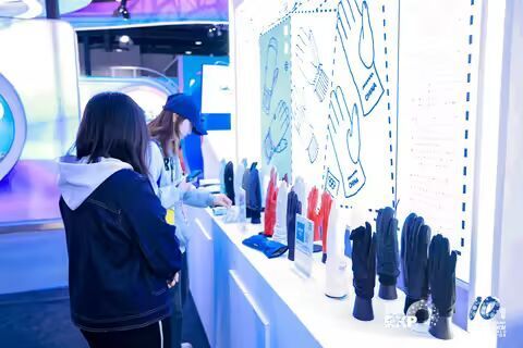 Cw, 教育培训, OLMmM